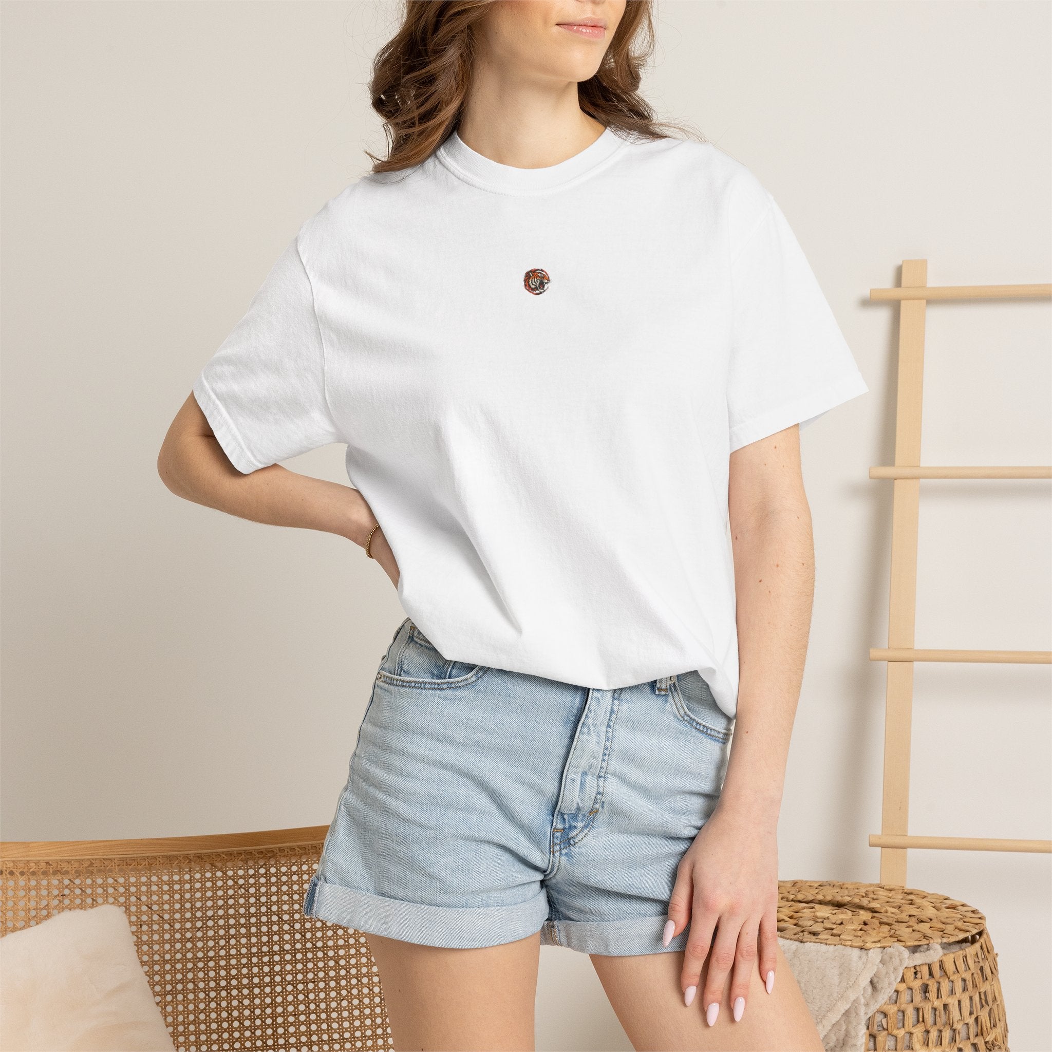 T-Shirt — Minimal Tiger Chest Logo Tee